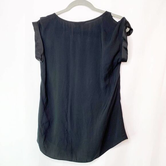Express Shirt Top Womens Black Cold Shoulder Short Sleeve medium - Picture 4 of 5